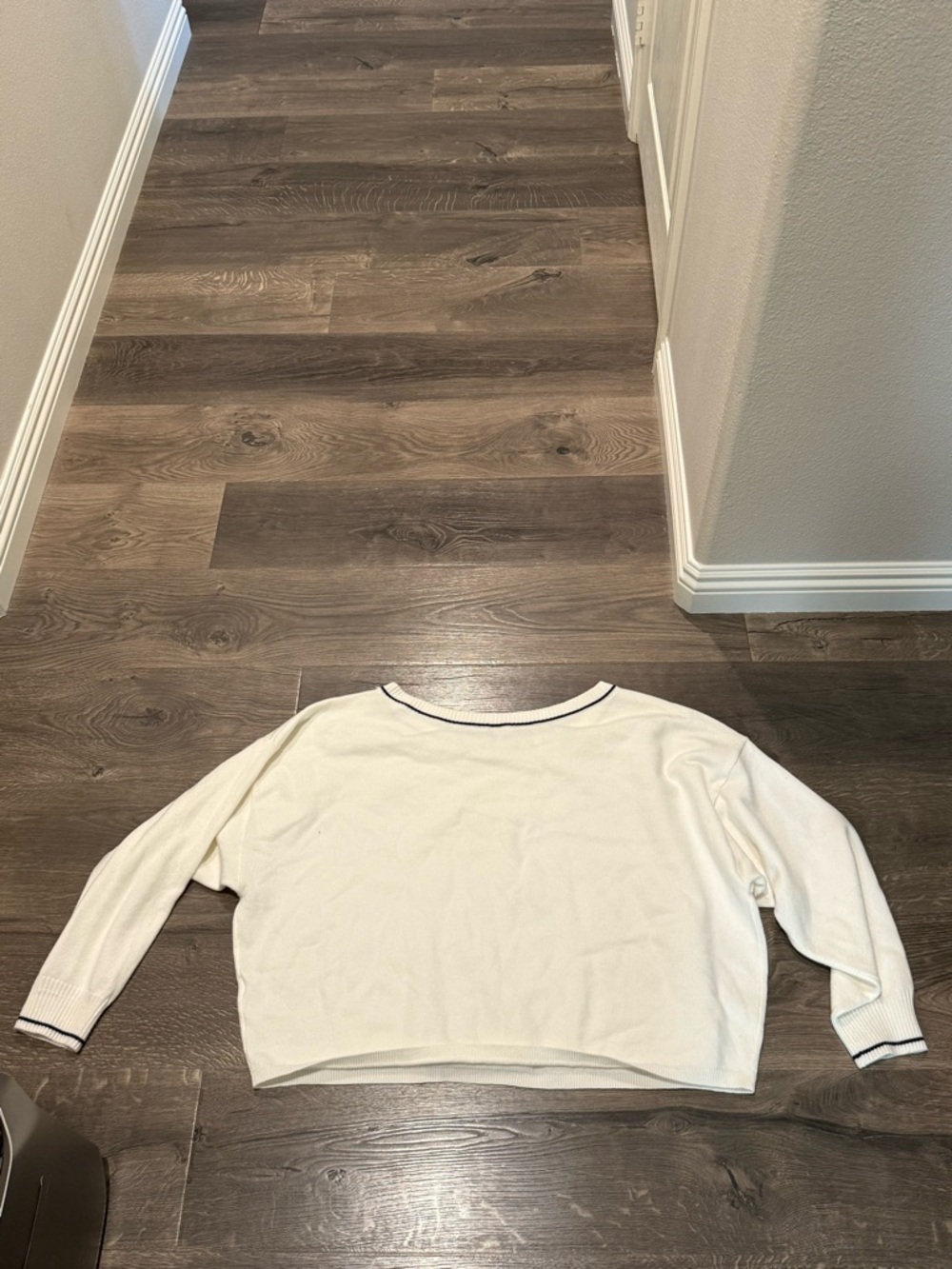 Cream Cropped Knit Sweater with Navy Trim - Picture 6 of 6